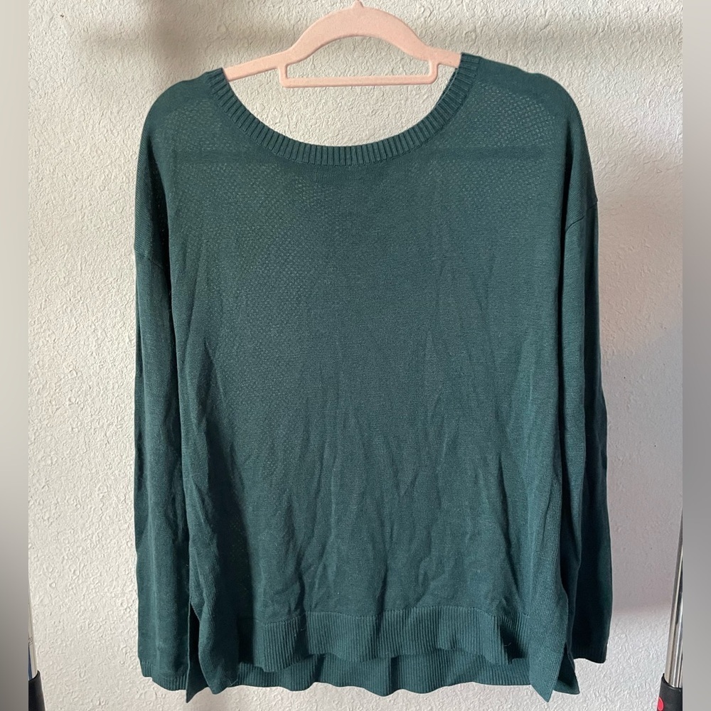 LIKE NEW LULULEMON SWEATER